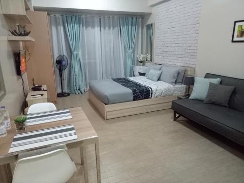 Pasay Apartment | Eighty One Newport Boulevard