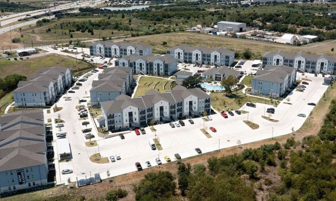 Austin Apartment | EightyOne10 1BD 1 - One Bedroom Apartment, Sleeps 2