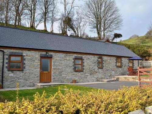 Glandyfi House | Eithinog