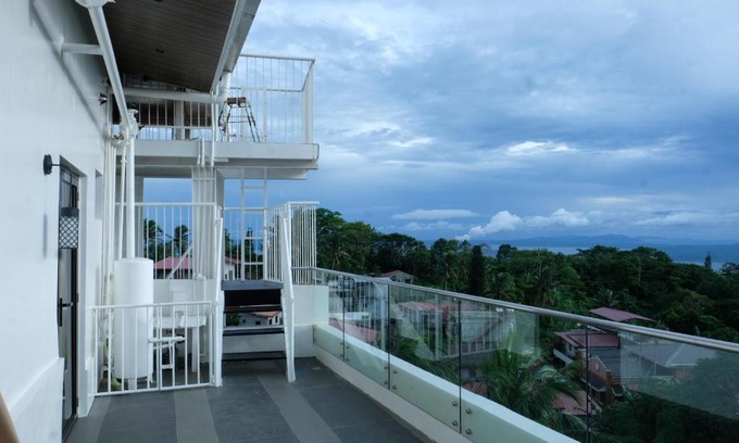 Tagaytay Hotel | El Bien Hotel Tagaytay