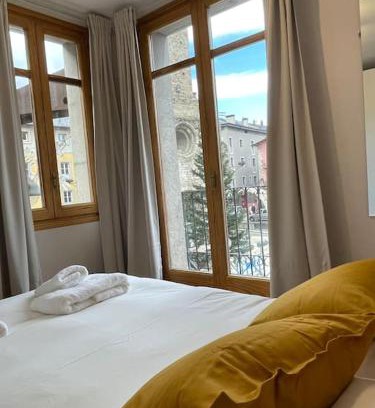 Puigcerda Apartment | El Cadí, céntrico alojamiento en Puigcerdà, Cerdanya.