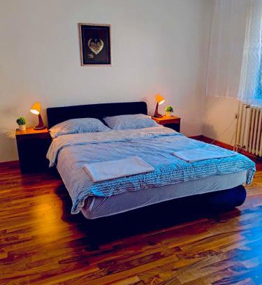 Novo Sarajevo Apartment | El&Ma Apartment - 3 bedroom apartment with balcony close to Sarajevo City Center, Sunnyland - free parking