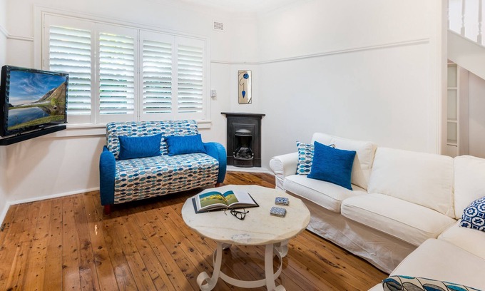 Vaucluse House | Elanora House In Prestigious Vaucluse