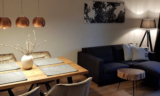 Wedel Apartment | ELBQUARTIER N ° 3 | Exclusive and modern apartment with balcony near center