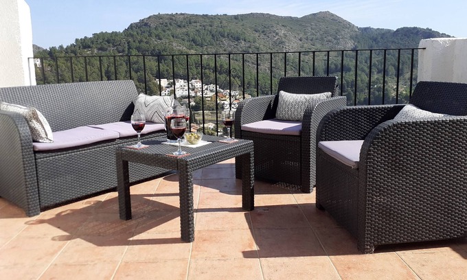 Adsubia House | ELEGANT 3 BED HOUSE NEAR PEGO, PRIVATE WITH FANTASTIC VIEWS, SHARED LARGE POOL
