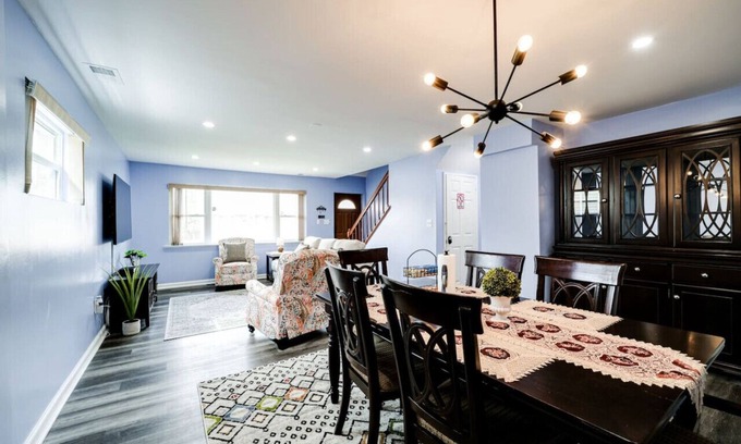 Seminary Hill Apartment | Elegant 4 Bd with Office parking and E.V Charger