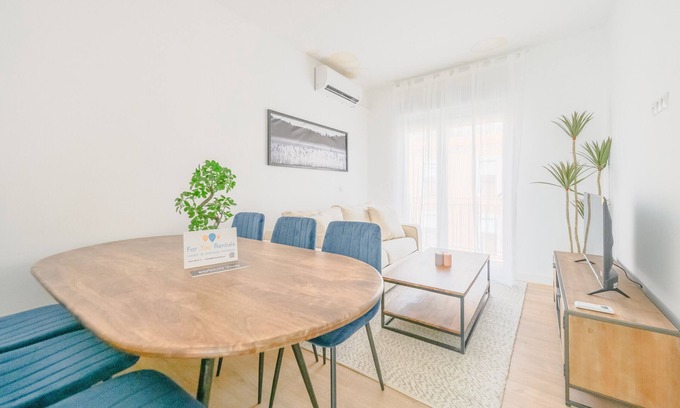 San Diego Apartment | Elegant and comfortable three-bedroom apartment in Vallecas