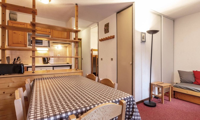 Le Cret Apartment | Elegant and quiet studio in Val-d'Isère, near the center, no WIFI or parking