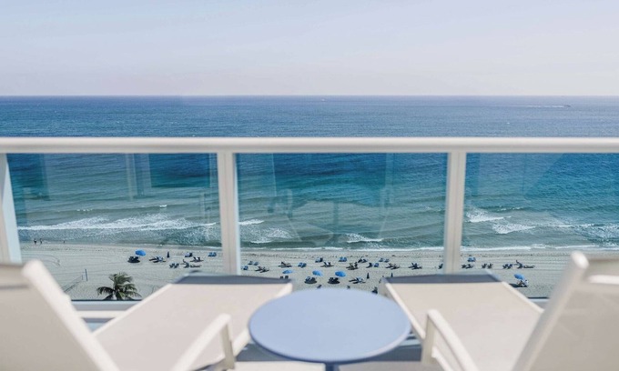 Central Beach House | Elegant Balcony Room Overlooking Beach Near Pier Fishing and Art Walks