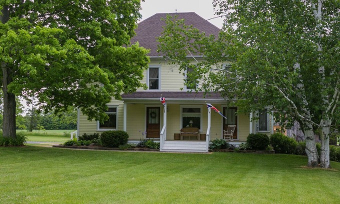 Picton House | Elegant Country Home in Prince Edward County