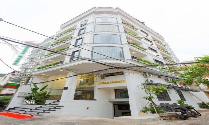 Tan Binh House | Elegant Delux Escape | Minutes from Havana Airport