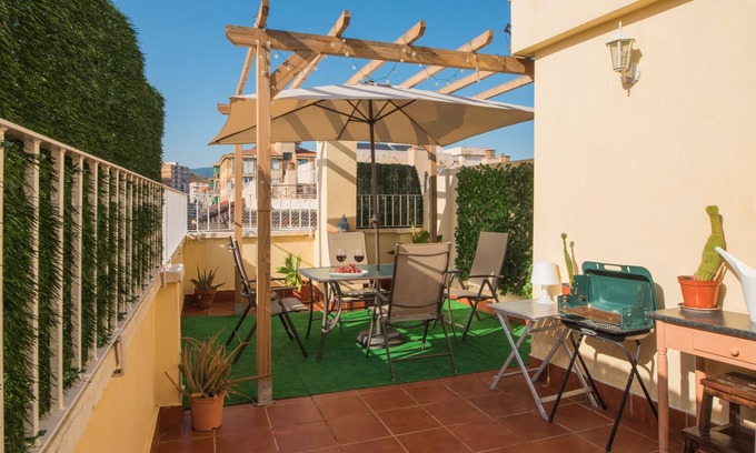Bailen-Miraflores Apartment | Elegant duplex p/3 in Malaga with Terrace and Wifi
