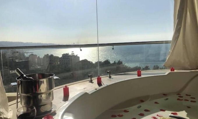 Tabarja Apartment | Elegant Loft Hideaway in Jounieh