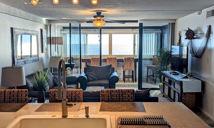 North Ocean City Condo | Elegant Oceanfront Hideaway!