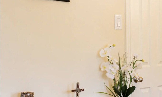 North University Condo | Elegant, Quiet, and Beautiful Rustic Home Blocks from UT and Downtown