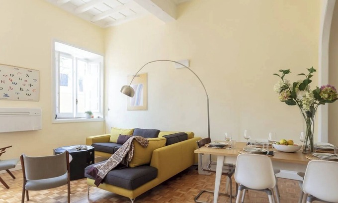 Rome City Centre Apartment | Elegant Roman Apartment with Rooftop Access & Landmark Views