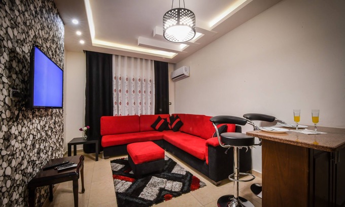Al Jubeiha Apartment | Elegant Serviced Two Bedrooms Apartment in Amman