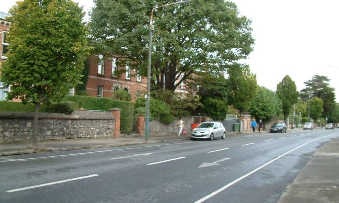 Terenure Apartment | Elegant,split-level apt. in Victorian era property