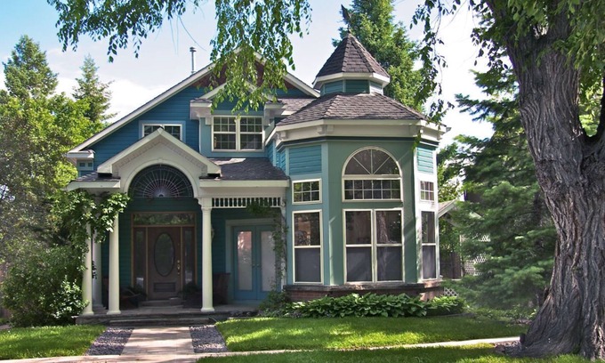 Lower Arapahoe House | ELEGANT VICTORIAN in Boulder, a walk from downtown
