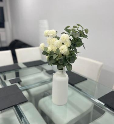 Fortune Green Apartment | Elegant West Hampstead Stay 3BR