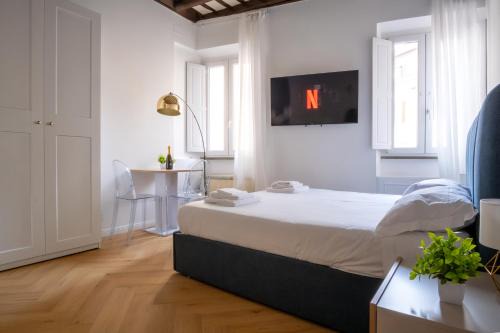 Rione II Trevi Apartment | Elegantis Trevi Suite Apartment - Just 50m from Trevi Fountain