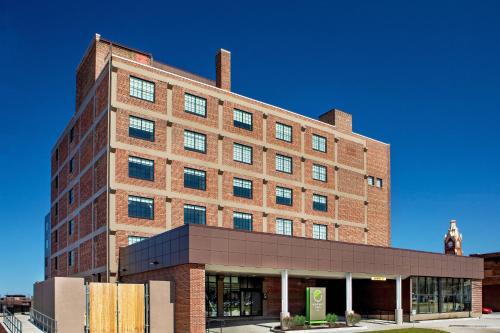 Moline Hotel | Element Moline