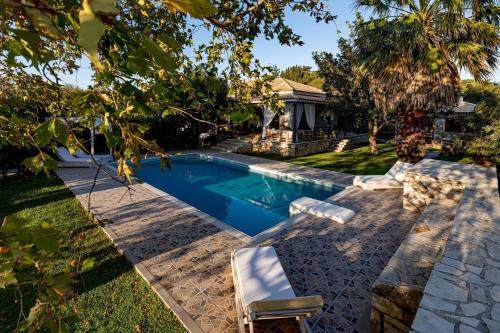 Fiolitis Villa | Eleonas Private pool villa