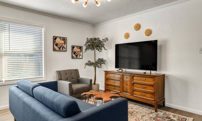College Station Apartment | Elise: 2 Bdrm, Walk to A&M, Comfy King Beds