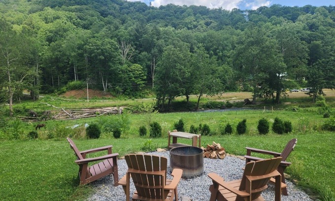 Elk Park House | Elk Falls Riverhouse - Charming 2-bedroom on the Elk River. WiFi, AC