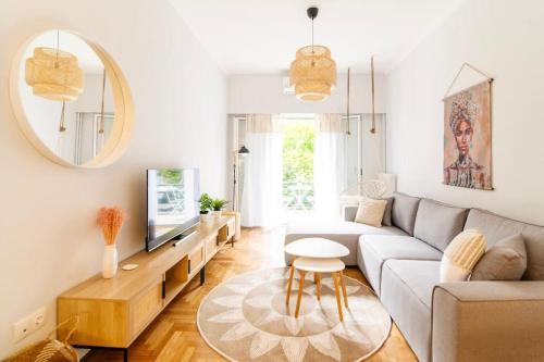 Vyronas Apartment | Ella's Cozy escape with balcony!
