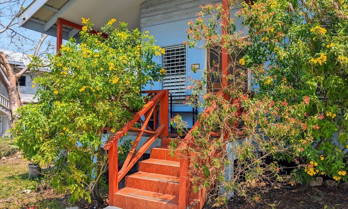 San Ignacio House | Elle's 2 BR/2 bathroom, home in San Ignacio. Minutes from town & Maya Ruins