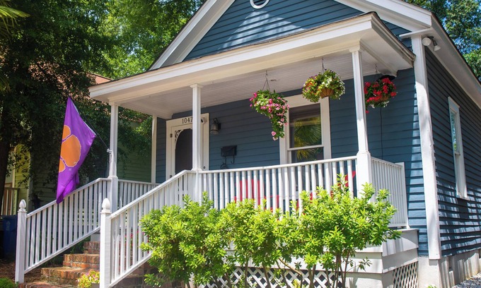 Columbia House | Elmwood’s Blue Bungalow
