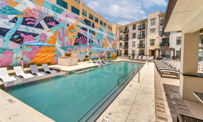 North Burnet Apartment | Elysian Luxe Rentals