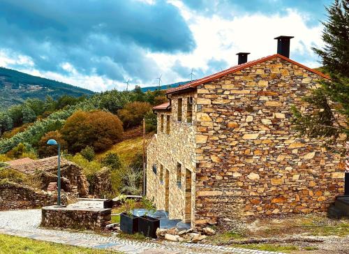 Gois House | Em Xisto - Casas de Montanha - Casa Xisto Nascente