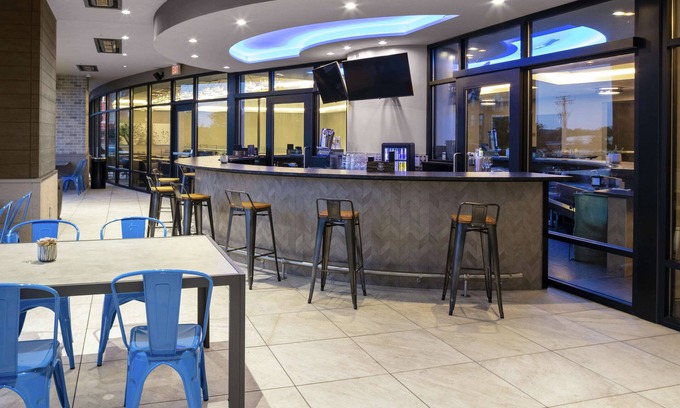 Grand Rapids Hotel | Embassy Suites by Hilton Grand Rapids Downtown,MI