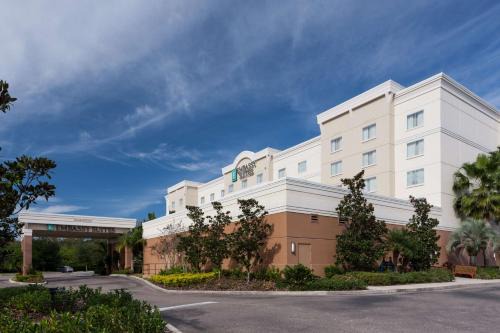 Tampa Hotel | Embassy Suites by Hilton Tampa Brandon
