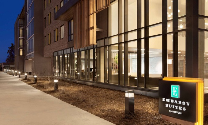 Goss - Grove Hotel | Embassy Suites by Hilton Boulder