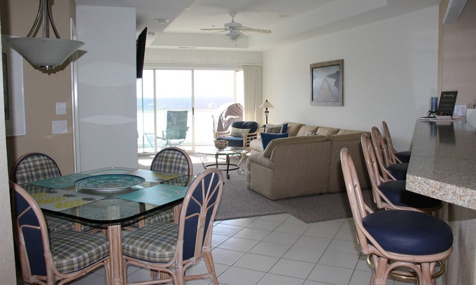 Lake Ozark Apartment | Emerald Bay Condos, TopSider