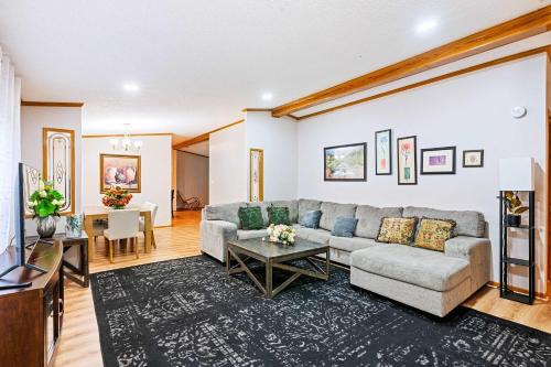 Charlestown House | Emerald Lake Retreat Charlestown