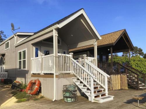 Fort Bragg House | Emmanuel
