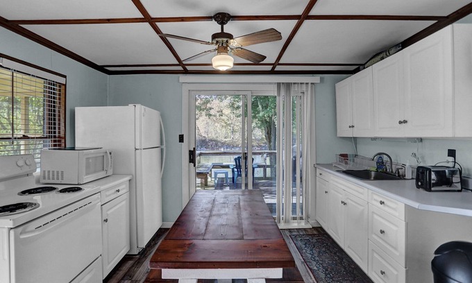 Huntingdon Cabin | Emmazing Grace - Aunt Susie's Raystown Lake