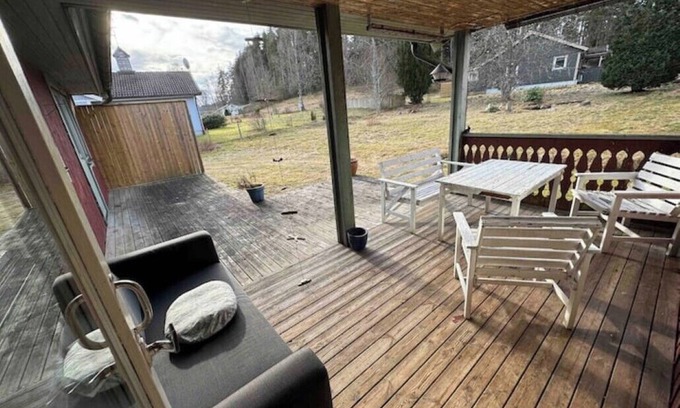 Dorarp House | En skön plats nära sjö och Kyrka från 1200-talet