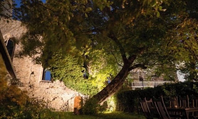 Innerstaden House | Enchanting 4 Bdr Villa close to Medieval cathedral