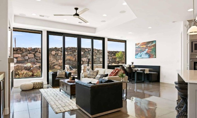 Ivins House | Enchanting Encanto #1 home