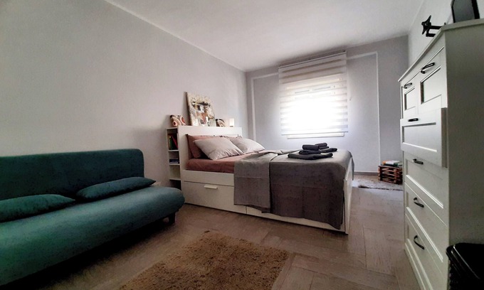 Messina Apartment | Enchanting Penthouse: Free WiFi, Double Terrace