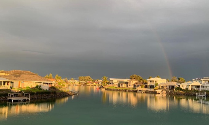 Encounter Bay Bed & Breakfast | Encounter lake house
