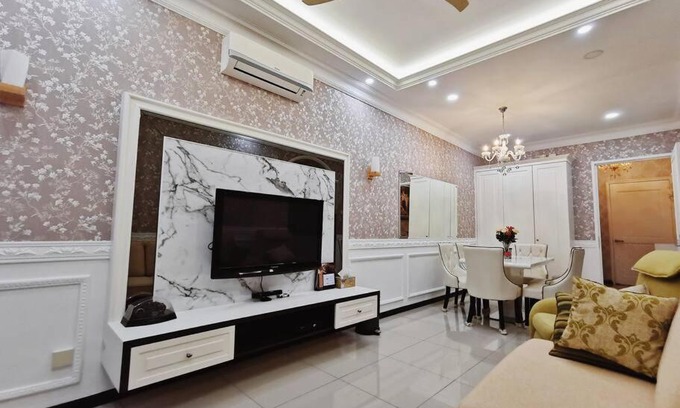 Taman Megah Ria Apartment | English Homestay Seaview Johor Bahru Permas 6 pax