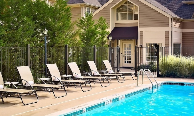 Monmouth Junction Resort | Enjoy 2 Modern Units! Short Drive to Grover Park and Potts Park, w/Outdoor Pool
