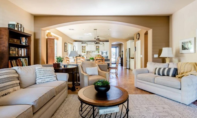 Tramonto House | Enjoy a family home away from home. Fire Pit,BBQ, views, trails, community pool!