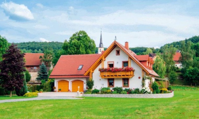 Hollfeld Condo | Enjoy a quiet, relaxing vacation in the beautiful Franconian countryside